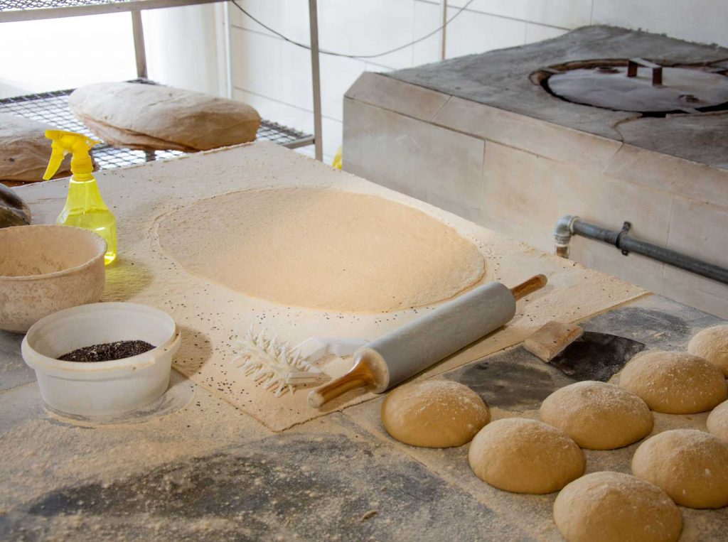 بهترین دستگاه های تنظیم رطوبت برای تولید نان صنعتی باید چه ویژگی هایی داشته باشند؟